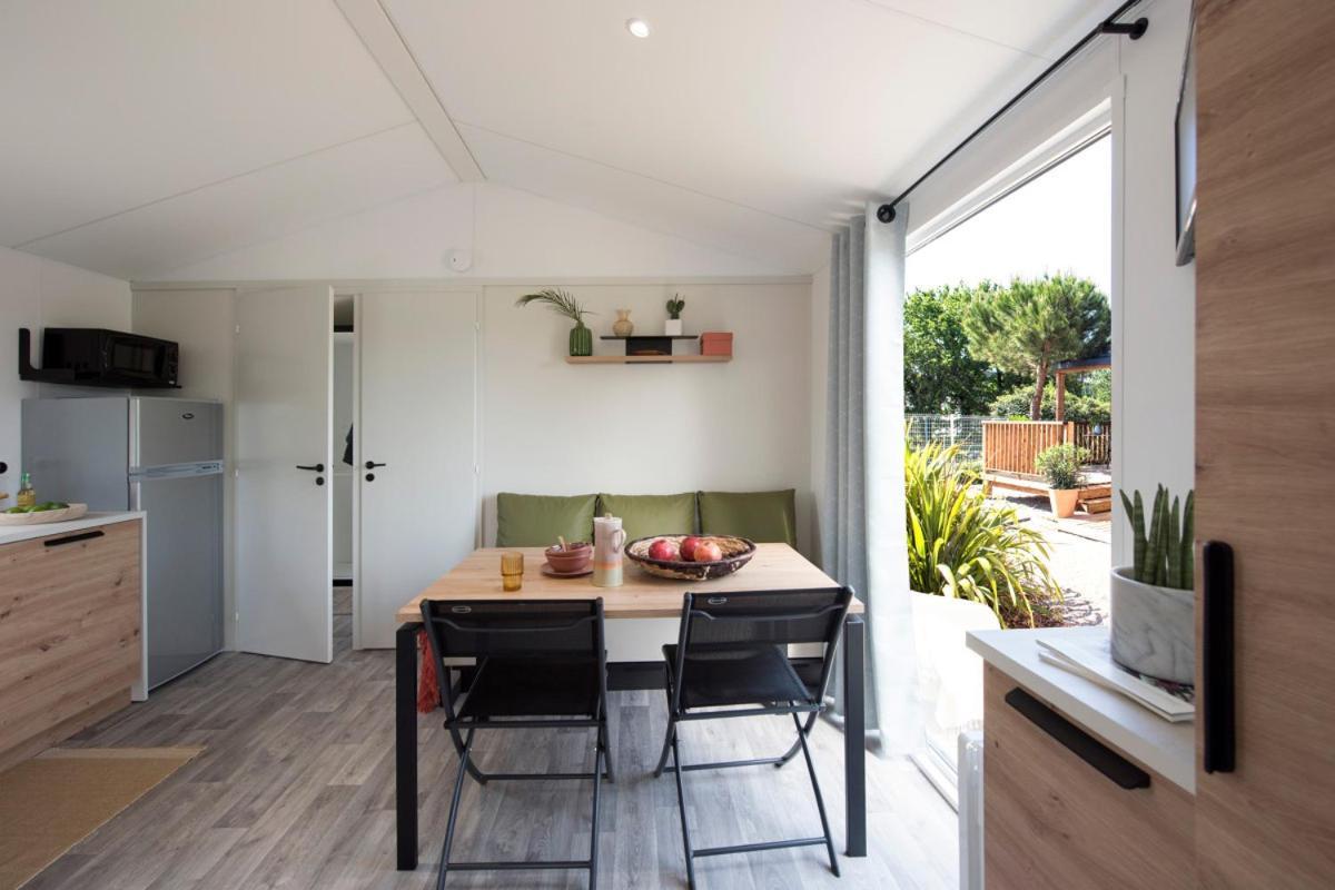 Camping Le Rey Louvie Juzon Exterior foto