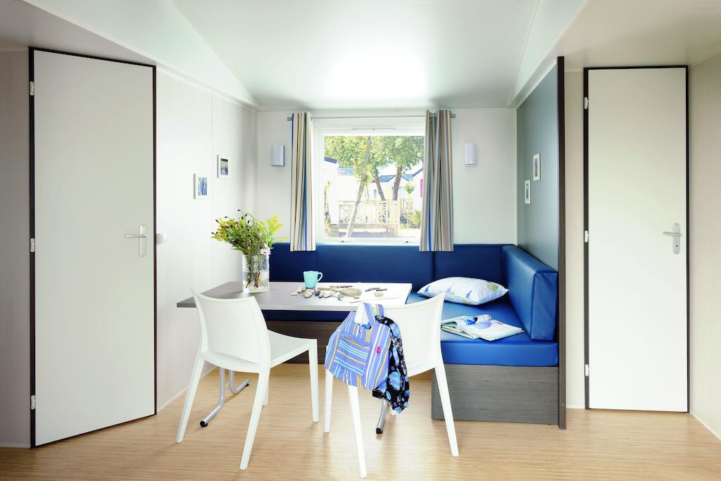 Camping Le Rey Louvie Juzon Quarto foto